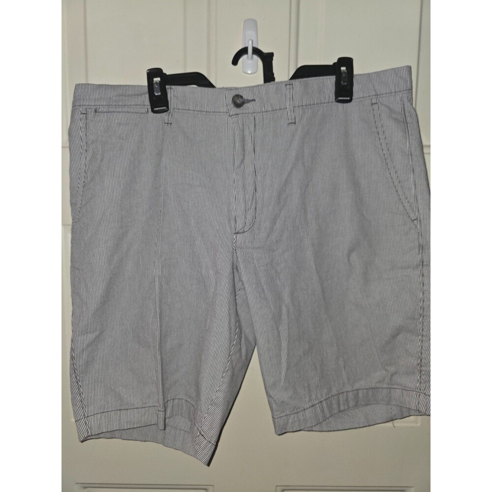 Goodfellow Men’s Shorts Size 38 Gray/White Linden Stripe Short 10.5” Inseam
